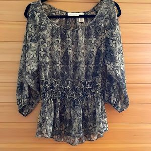 DKNY XS Blouse Open Sleeves